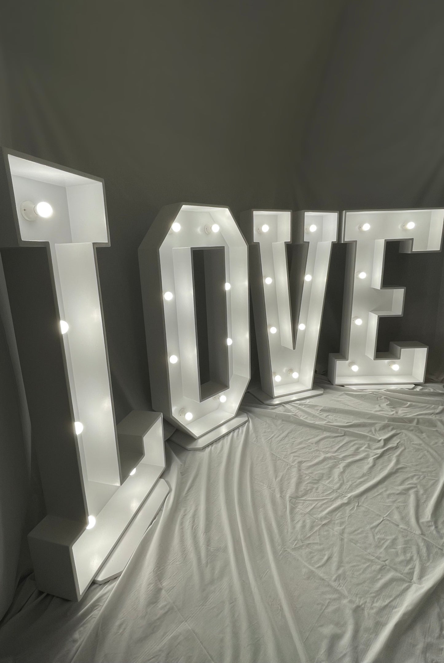 Huge LOVE wedding letters  150 x 80 cm | Durable and high quality