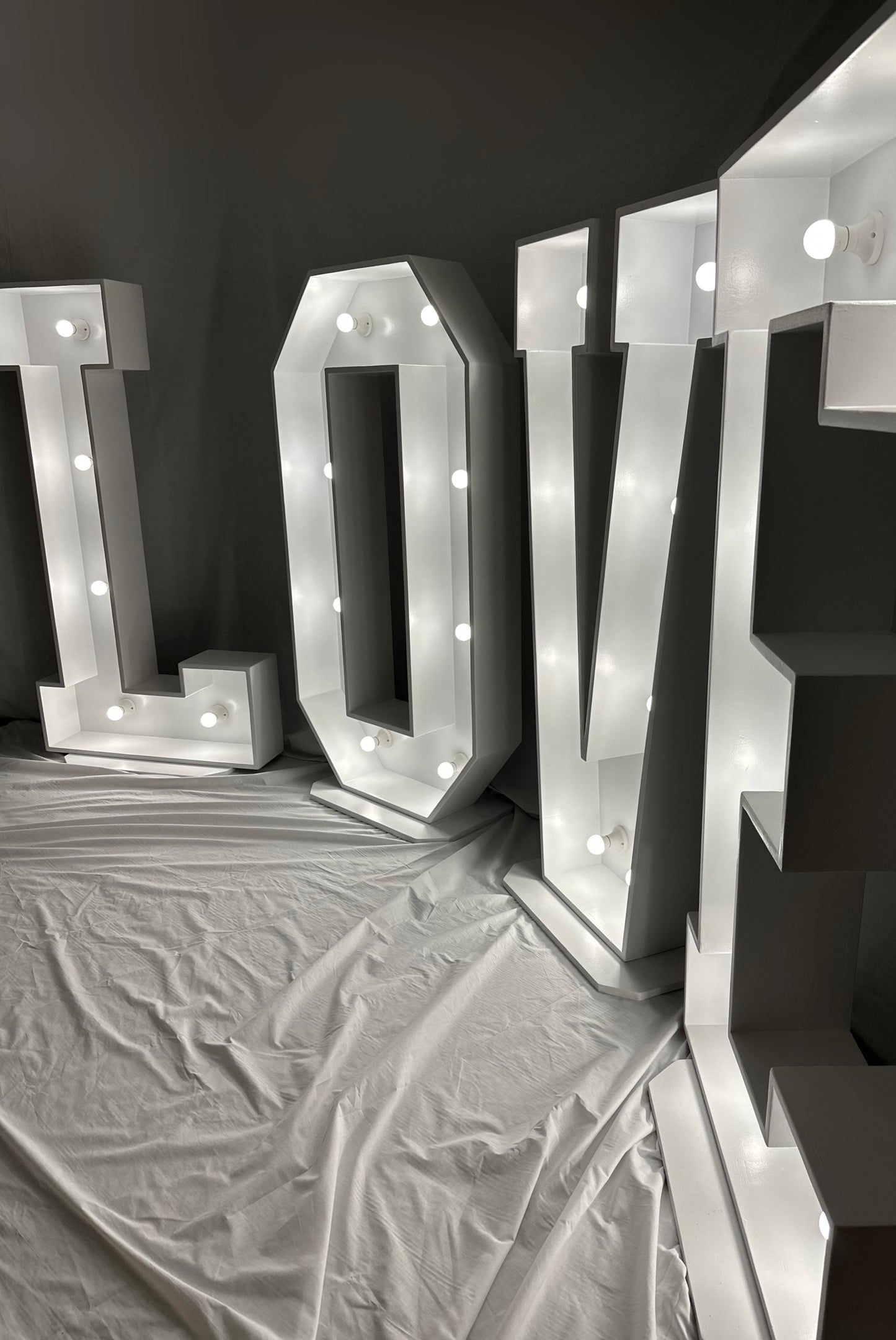 Huge LOVE wedding letters  150 x 80 cm | Durable and high quality